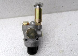 Pompe à carburant pour moteurs diesel IFA ZT 300, 303, W 50 et E 512/514