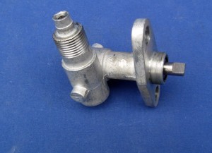 Winkelantrieb Tacho Traktormeter Drehzahlmesser Zetor UR 1 5011 5211 7011 7211