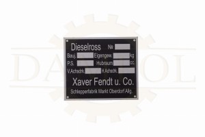 nr. 112 Typenschild Xaver Fendt u. Co. Alu eloxiert ca. 92x 78 mm