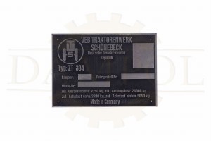 N° 41 - Plaque d'identification  Fortschritt ZT 304, aluminium gravé, tracteur IFA