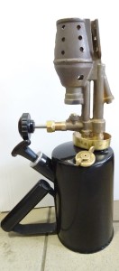 Lampe chauffante avec boîtier en acier et brûleur « Barthel » neuf pour tracteurs Lanz Bulldog, Ursus et Pampa