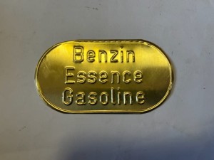 N° 14  - Plaque de réservoir de carburant "Benzin"  pour tracteur Lanz Ursus Pampa, en laiton