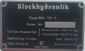 N° 144 - Panneau « Blockhydraulik » en aluminium gravé